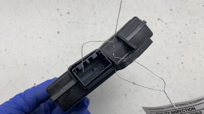 68592117AA ⭕ 21-24 Chrysler Pacifica Keyless Entry Receiver Hub Control Module 68592117AA