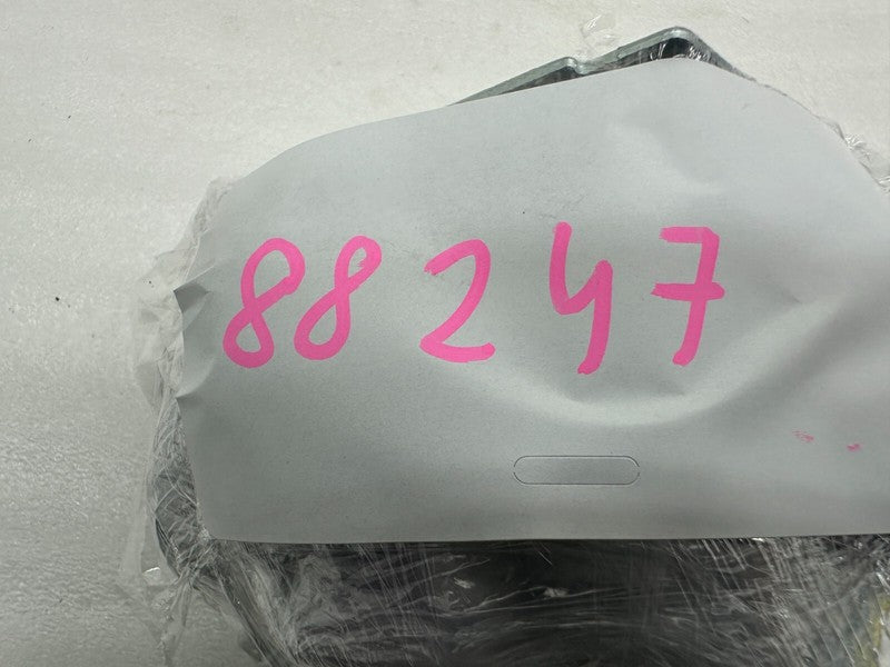 2456529-AE ⭕ 12-20 Tesla Model S Rear Passenger Side 1st Row Seat Belt & Retractor Right