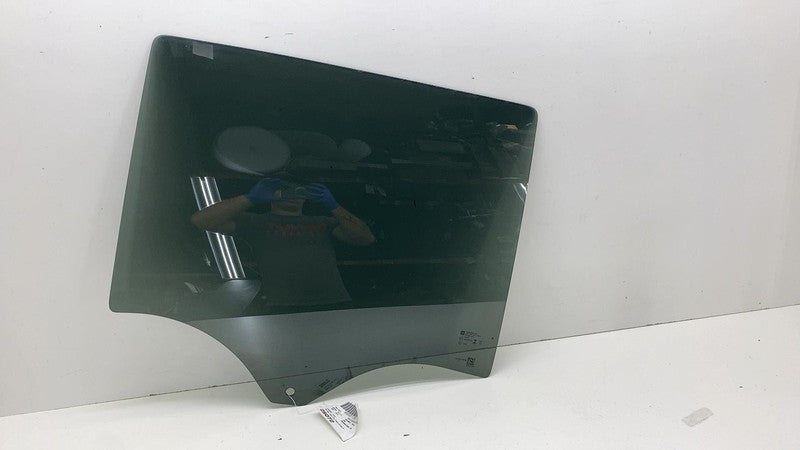 E9 43R-004757 ⭕ 2019-2025 Chevrolet Silverado 1500 Rear Passenger Side Door Window Glass Right