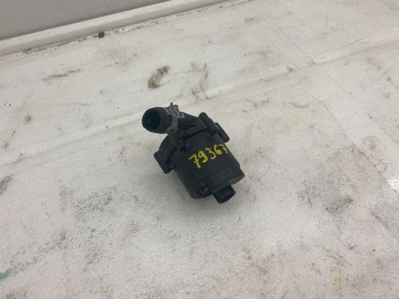 2016-2020 Tesla Model S X Cooling System Auxiliary Water Coolant Pump FWD Assy