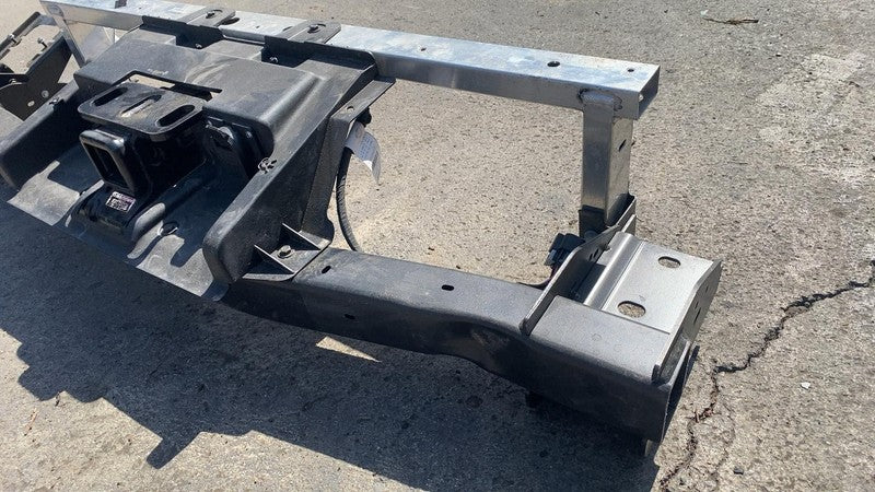 PT00003718-I ⭕ 2022-2024 Rivian R1T Rear Bumper Trailer Tow Hitch Bar Assembly PT00003718-I