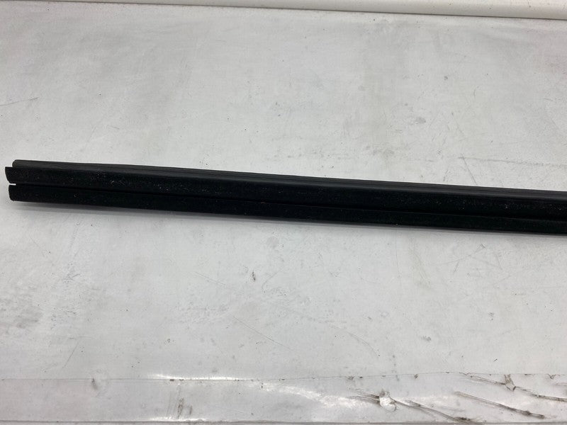 ⭕ 21-24 Model S Front Passenger Side Door Window Inner Belt Rubber Seal Right RH