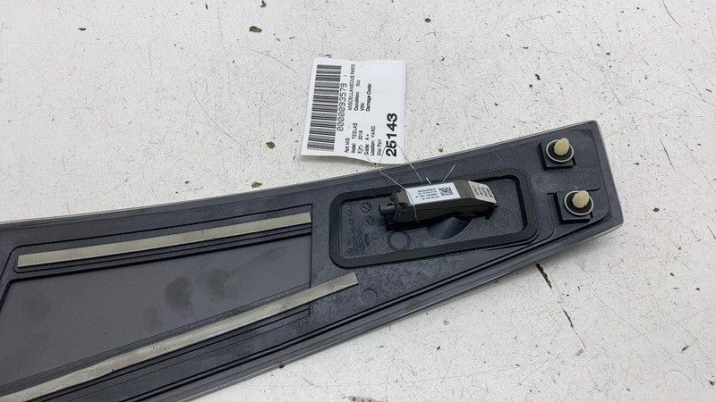 ⭕ 2016-2020 Tesla Model S Left B-Pillar Applique Glass Trim Molding 10