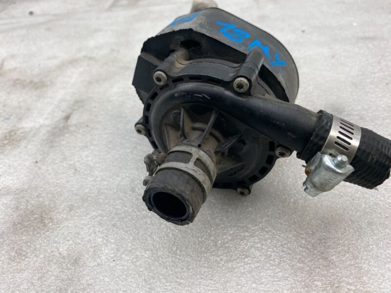 2016-2020 Tesla Model X MX Cooling System Auxiliary Coolant Water Pump Assembly