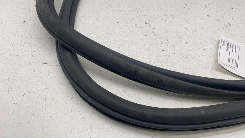 ⭕ 2019-2023 Audi e-Tron Rear Right Door Body Weatherstrip Rubber Seal 