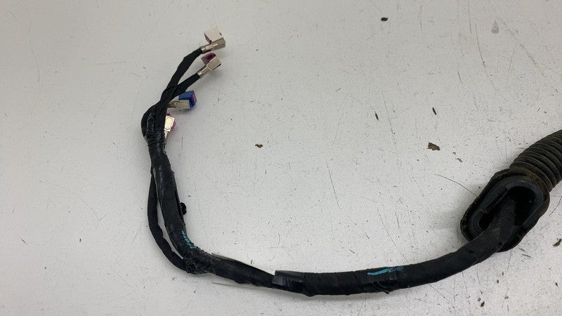 PT00513493 C ⭕ 2025 Rivian R1S Rear Right Tailgate Upper Liftgate Wiring Harness PT00513493-C