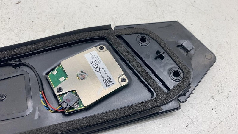 110044100D ⭕17-23 Model 3 Right B-Pillar Applique Glass Trim Molding w/ Camera 1100441-00-D