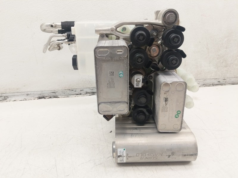 1506859 97 D 20-23 Model Y Supermanifold Refrigerant Chiller + Coolant Reservoir 1549902-00-C