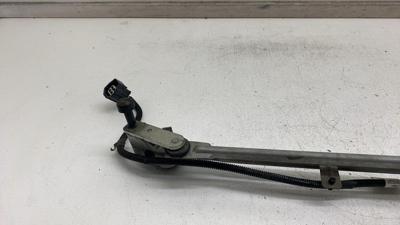 2013 2014 2015 2016 2017 2018 Ford C-Max Windshield Wiper Linkage and Motor Assy
