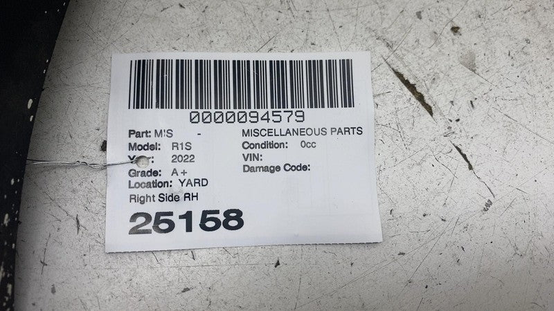 ⭕ 2022 Rivian EDV-700 Front Right Wheel Arch Cladding Flare Molding PT