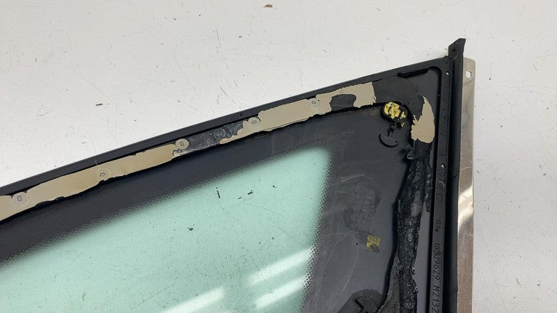 18519629 ⭕ 2022 EQS 450+ V297 Rear Driver Side Quarter Fixed Door Window Glass Left LH