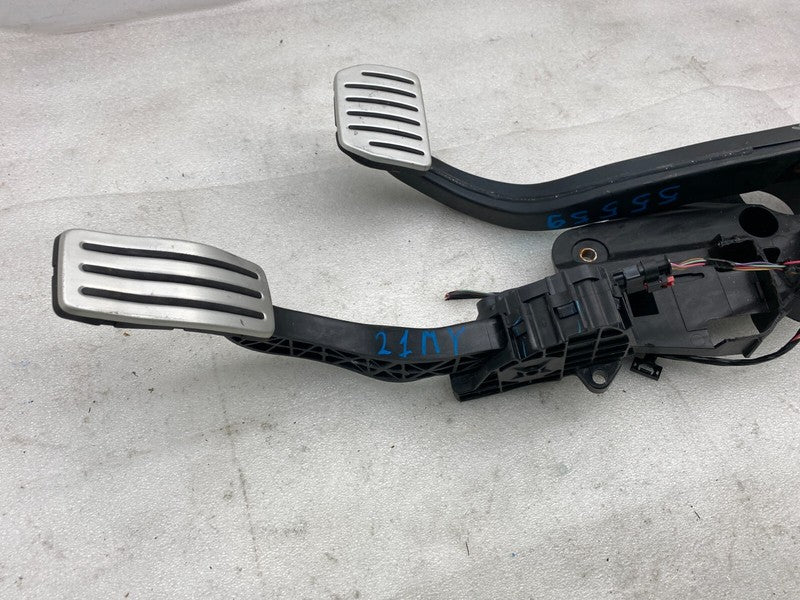 ⭕ 2020-2024 Tesla Model Y MY Accelerator Throttle Gas & Brake Pedal Pa