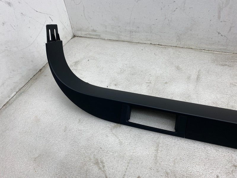 1105138 00 E 2016-2022 Tesla Model X MX Left Sill Plastic Racetrack Assembly LH 1105138-00-E