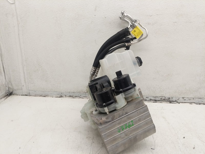 1506859-00-D 20-23 Model Y Supermanifold Refrigerant Chiller + Coolant Reservoir 1506859-00-D