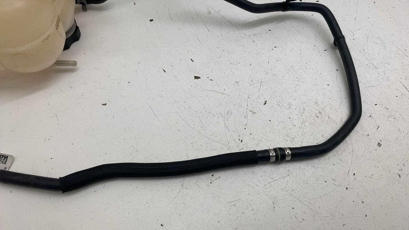 68249136AA ⭕17-25 Chrysler Pacifica Coolant Overflow Expansion Reservoir Tank Bottle w/ Cap