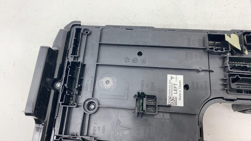 ⭕ 20-23 Model Y Front Left Frunk Low Voltage Body Controller Module 14
