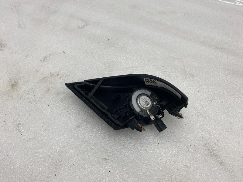 1079741 00 A ⭕ 2017-2023 Tesla Model 3 Front Right Audio Tweeter & Speaker Cover 1079741-00-A