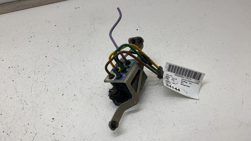 2012 2013 2014 2015 Tesla Model S Air Suspension Main Solenoid Valve w/ Bracket