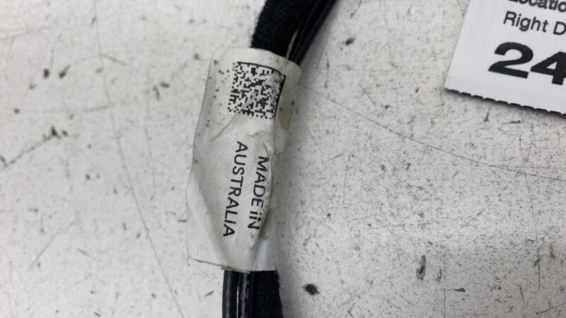 PT00000478-H 2022-2024 Rivian R1T R1S Front Right Rear View Door Mirror RH Limestone - EXP009
