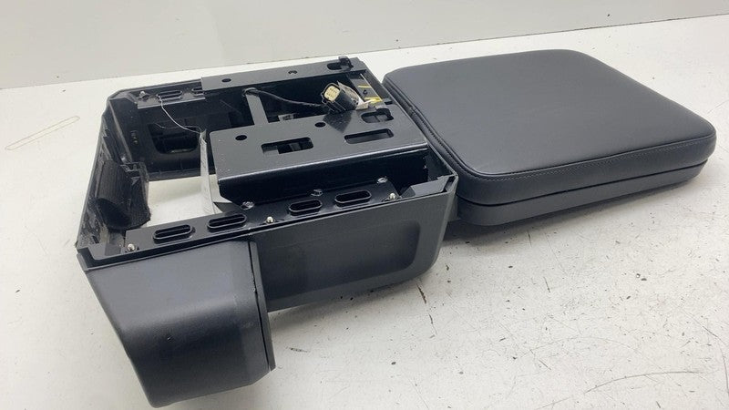 ⭕ 2022 Rivian EDV700 Fold Down Passenger Jump Seat + Cupholder & Seatb