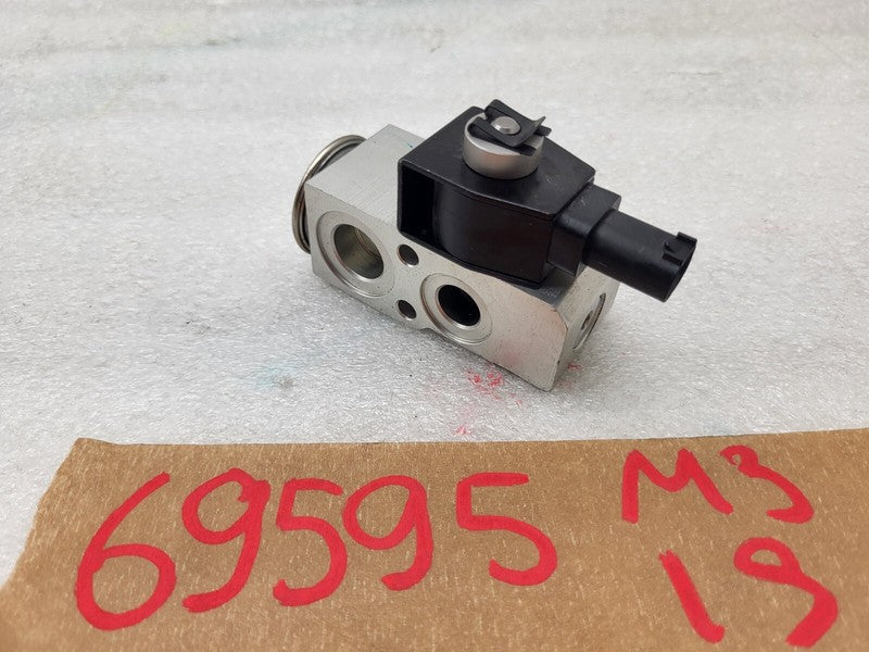 1101878 00 A ⭕ 17-23 Tesla Model 3 M3 TXV A/C HVAC Heater Core Valve Tube Sensor 1101878-00-A