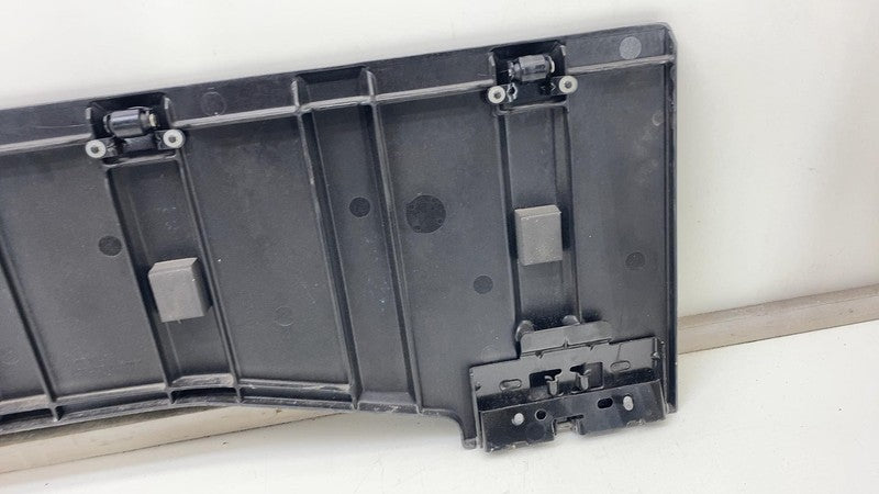 PT00002532 ⭕ 2022-2024 Rivian R1T Tailgate Rear Bed Sill Flap Trim Panel Cover PT00002532