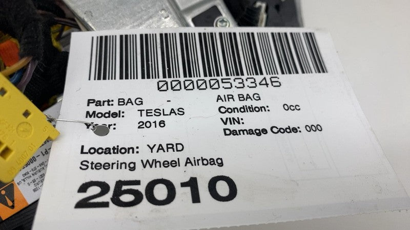 103677801B 2016-2020 Tesla Model X Steering Wheel Airbag Module w/ Retainer Plate Bracket
