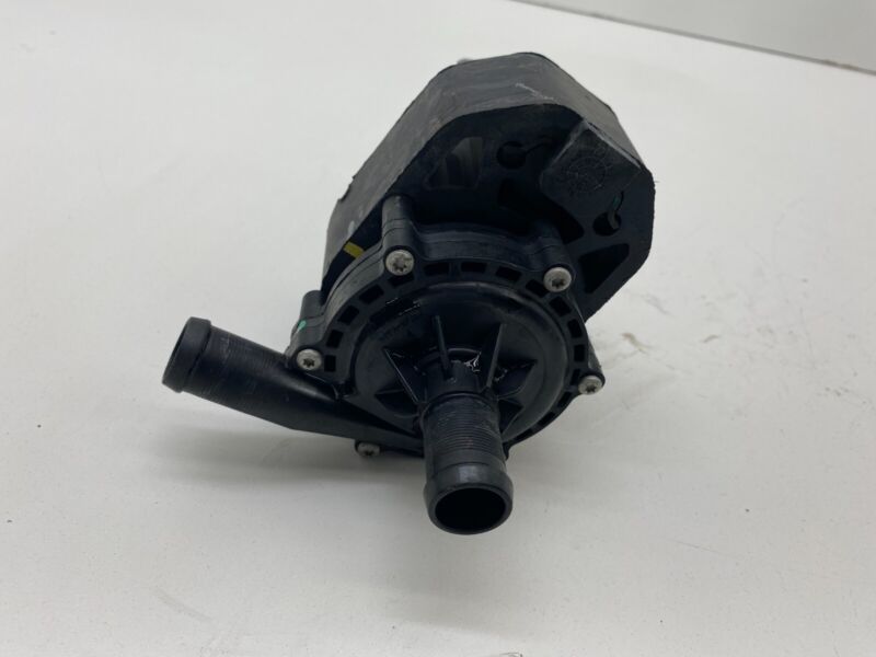 2012-2015 Tesla Model S MS Cooling System Pump Motor Inverter Coolant Assembly