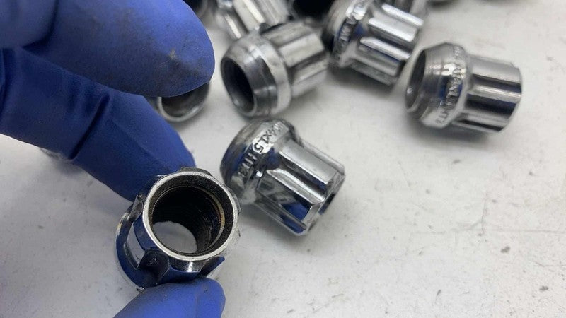 ⭕ 2014-2022 Range Rover Sport Gorilla Short Chrome Locking Lug Nuts 14