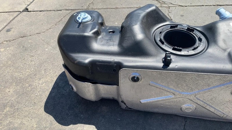 ⭕ 2025 Chevrolet Silverado 1500 Pickup 2.7L Crew Cab Fuel Tank OEM Ass