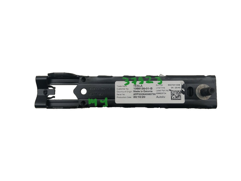 1068130-01-B ⭕ 2017-2022 Model 3 Y Front Left or Right Seat Belt Height Adjuster 1068130-01-B