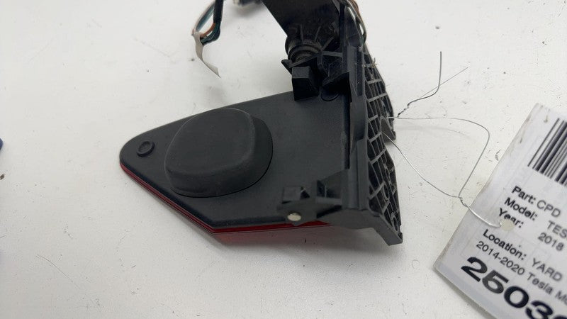 ⭕ 16-20 Tesla Model X Rear Left Taillight Lamp Charge Reflector 104276