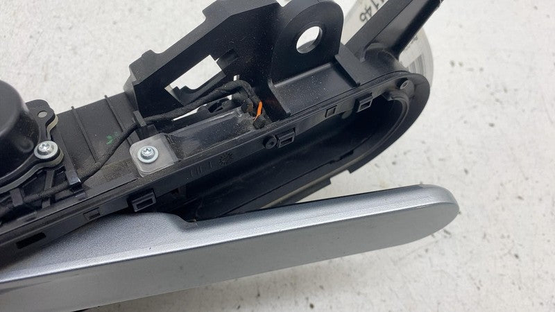 PT00002453-M ⭕ 2022-2024 Rivian R1T R1S Front Left Door Handle LH Silver EXP004 PT00002453-M