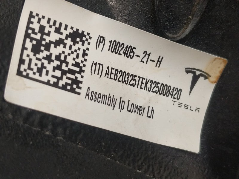 ⭕ 2016-2020 Tesla Model S Left Dashboard Lower Dash Trim Retainer 1002