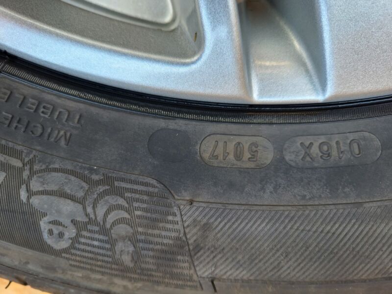 2336 3166 ⭕ 2018-2020 GMC Terrain Wheel Rim 18" inch 18x7.0J w/ Tire 225/60R18 x2 23363166