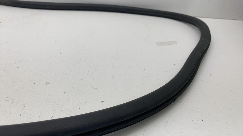 ⭕2017-2025 Chrysler Pacifica Rear Left Door Body Weatherstrip Rubber Seal LH OEM