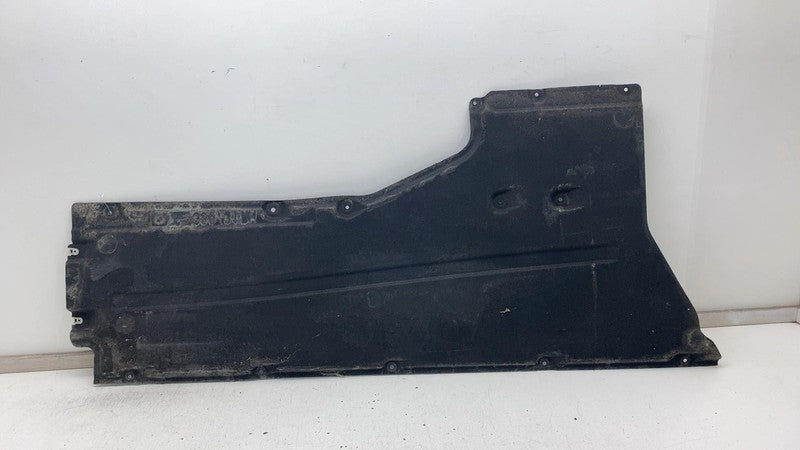748506 10 2017-2022 BMW 530e G30 Right Floor Under Body Cover Splash Shield Guard Panel RH