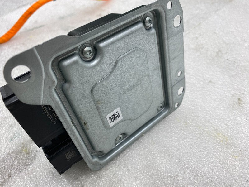 103676700A 16-20 Model X Safety Restraint Control Module Computer (Crash Data) 1036767-00-A