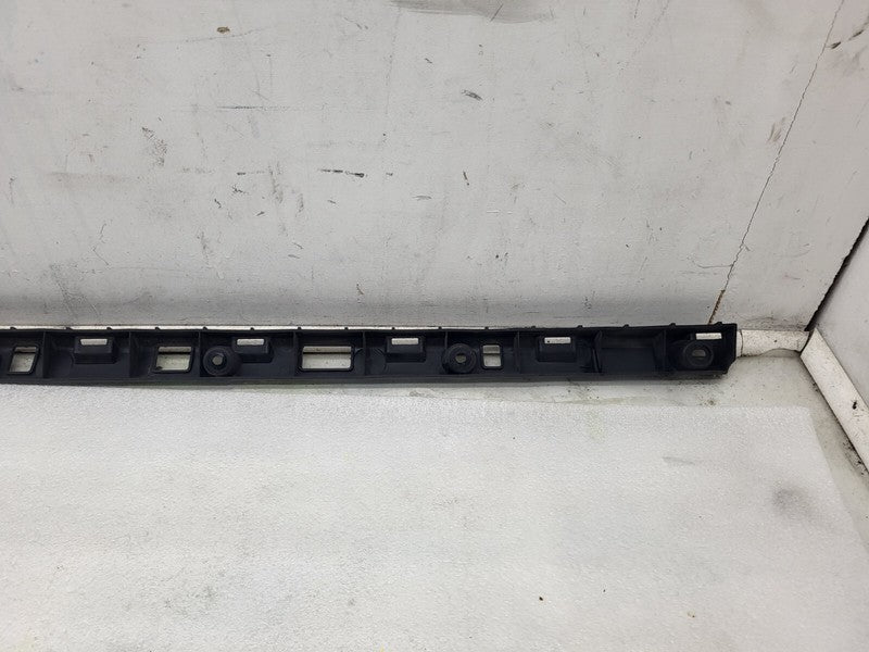 104669000B ⭕ 2016-2023 Tesla Model X Rocker Carrier Panel Trim Bracket Left LH 1046690-00-B