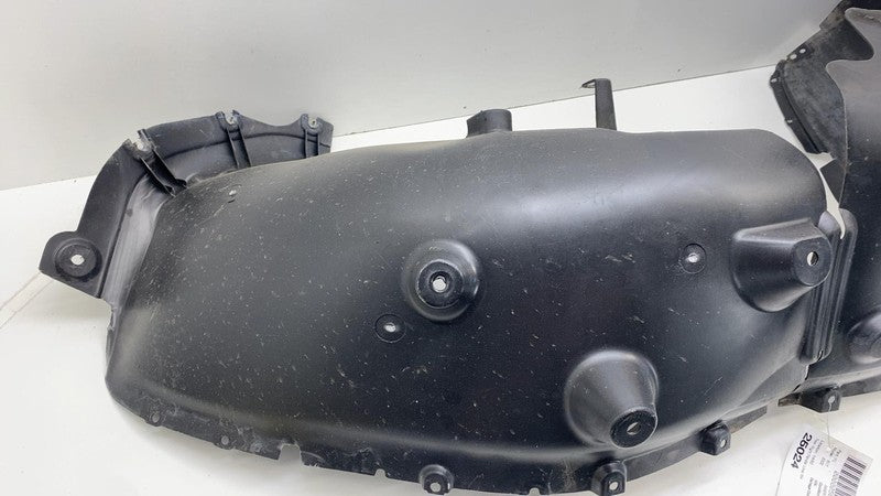 ⭕ 2022-2024 Rivian R1T Rear Right Wheel Fender Splash Guard Shield PT0