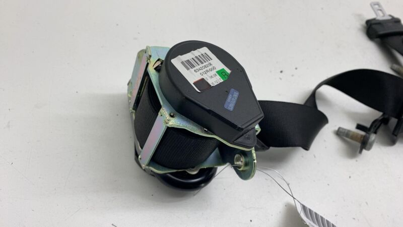 634208200 ⭕17-20 Maserati Levante Front Passenger Side Seat Belt Retractor Right 634208200