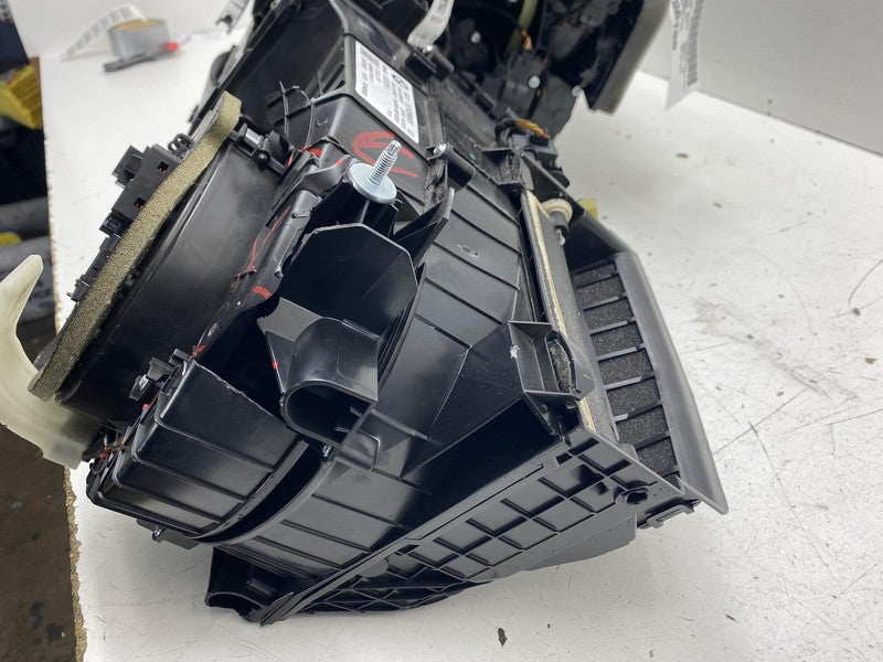 ⭕ 2017-2023 BMW 540i HVAC Climate Heater Blower Motor Housing Box Asse