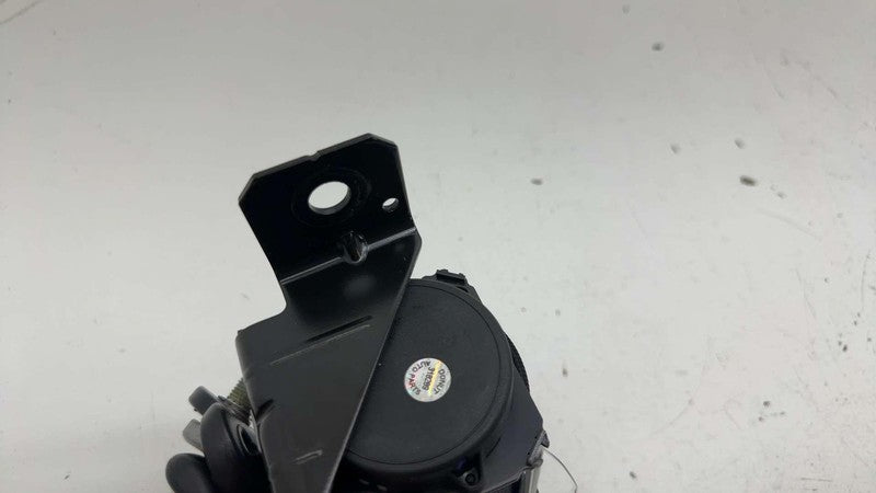 ⭕ 2017-2025 Chrysler Pacifica Rear Center 3rd Row Seat Belt Retractor Black OEM