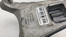 ⭕ 2021 BMW 530e Passenger Side Engine Support Bracket Clamp Right RH OEM 6870756