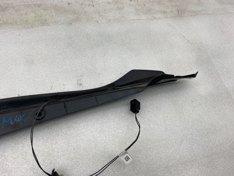 1041594 00 C ⭕ 16-20 Tesla Model X Rear Passenger Door Pinch Sensor Lower Front 1041594-00-C