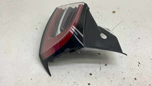 ⭕ 21-24 Model Y Rear Right Outer Exterior Taillight Tail Lamp 4-Pin 1502087-00-D