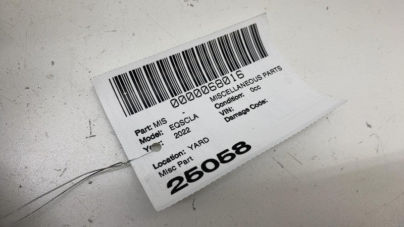 ⭕2022 Mercedes-Benz EQS 450+ Engine Compartment Fuse Relay Junction Box w/ Cover