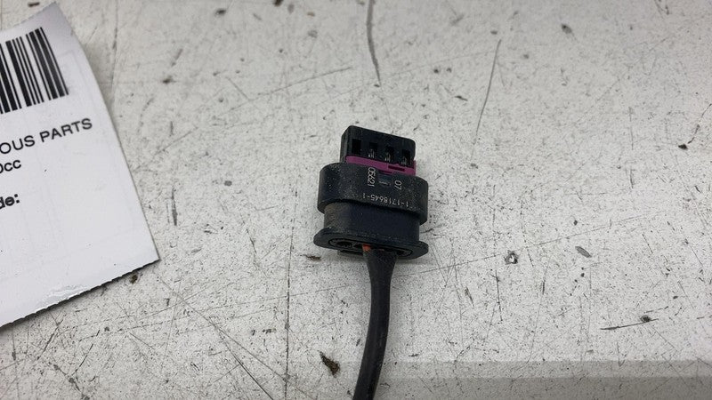 ⭕ 2022 Rivian EDV-700 Passenger Side Box Roller Door Lock Latch Right 