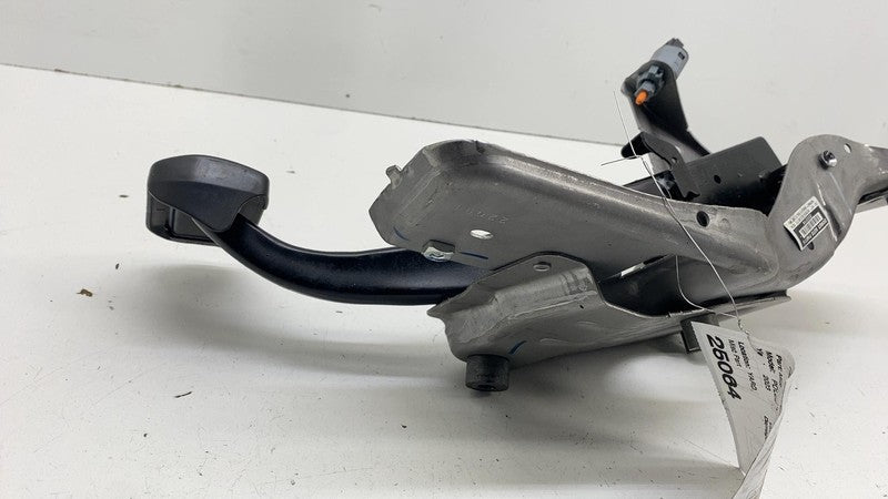 32264200 ⭕ 2021 2022 2023 Polestar 2 Front Brake Stop Pedal w/ Bracket & Sensor 32264200