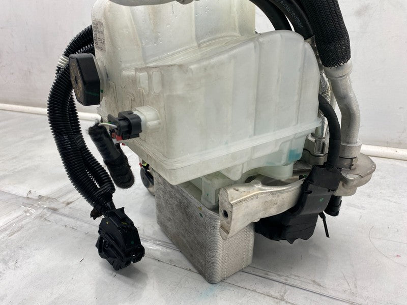 1506803 00 F 20-24 Model Y Supermanifold Refrigerant Chiller & Coolant Reservoir 1506803-00-F
